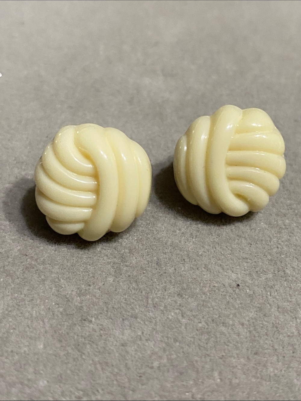 Avon Cream Twisted Knot Stud Earrings